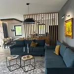 Blacksearama Golf & בלצ'יק