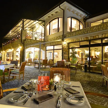 Üdülőközpont Blacksearama Golf & 5*