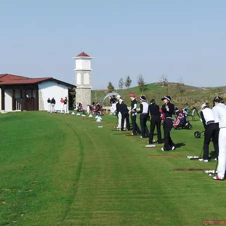 Üdülőközpont Blacksearama Golf & 5*
