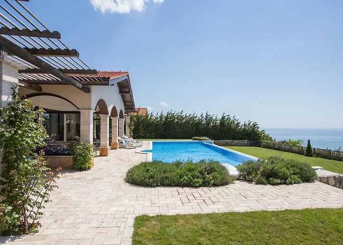 Blacksearama Golf & 5*