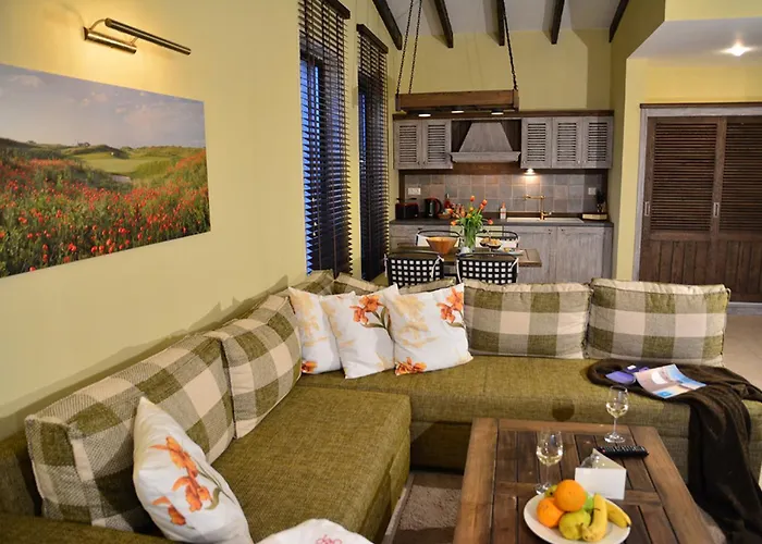 Semesteranläggning (resort) Blacksearama Golf & 5*