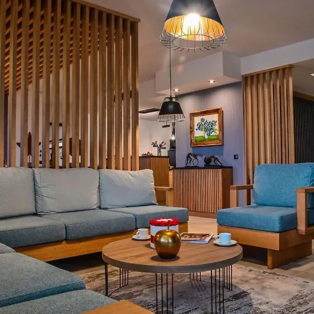 Blacksearama Golf & 5*