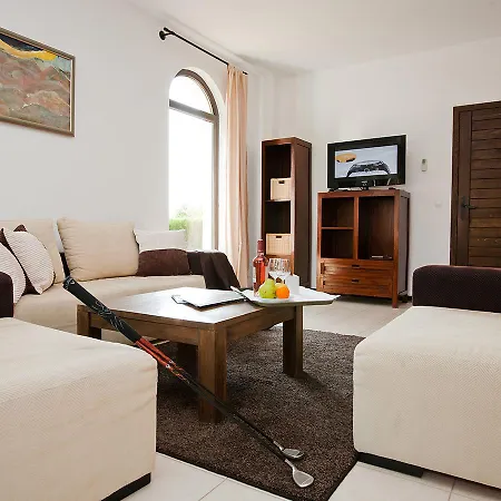 Blacksearama Golf & 5*