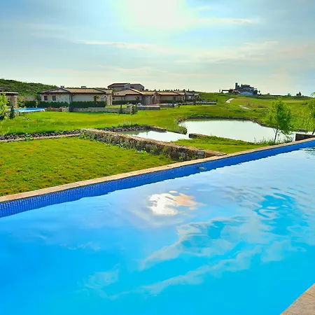 Blacksearama Golf & 5*